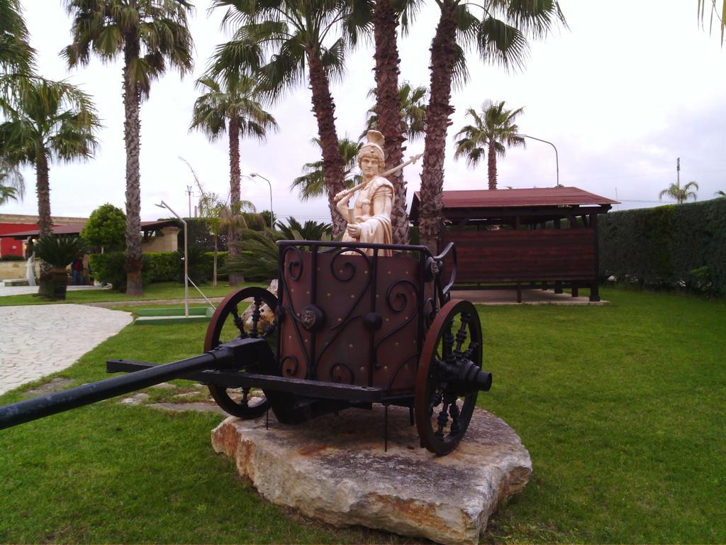Villaggio Turistico Malibuu Manduria Exterior foto
