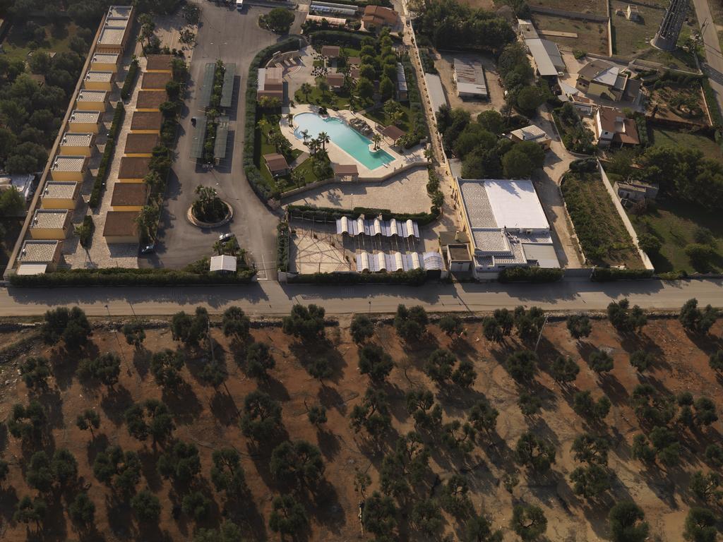 Villaggio Turistico Malibuu Manduria Exterior foto