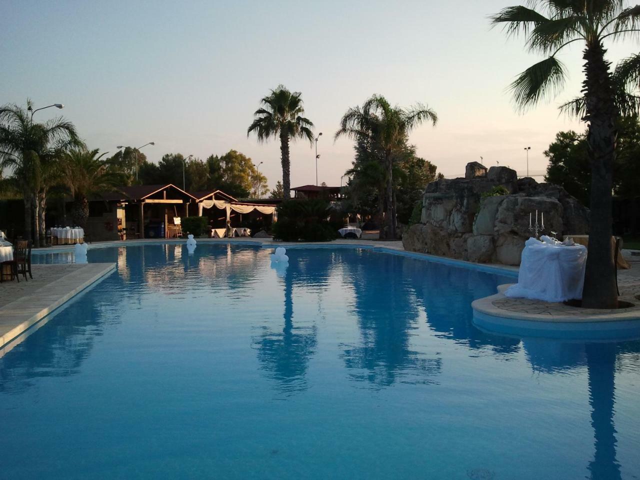 Villaggio Turistico Malibuu Manduria Exterior foto